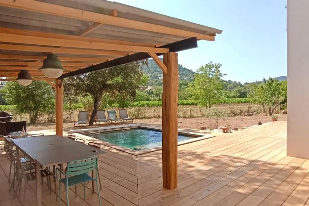 Superbe Villa Cadre Campagne Roquebrune-sur-Argens Buitenkant foto